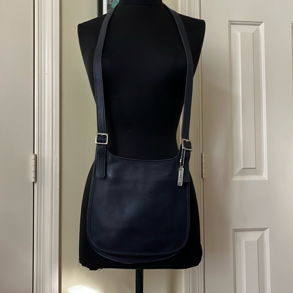 Coach navy blue 9131 Hippie saddle bag - EUC
